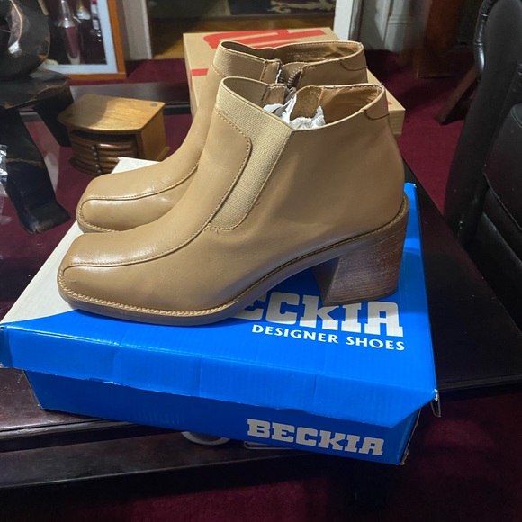 Booties - Picture 4 of 5